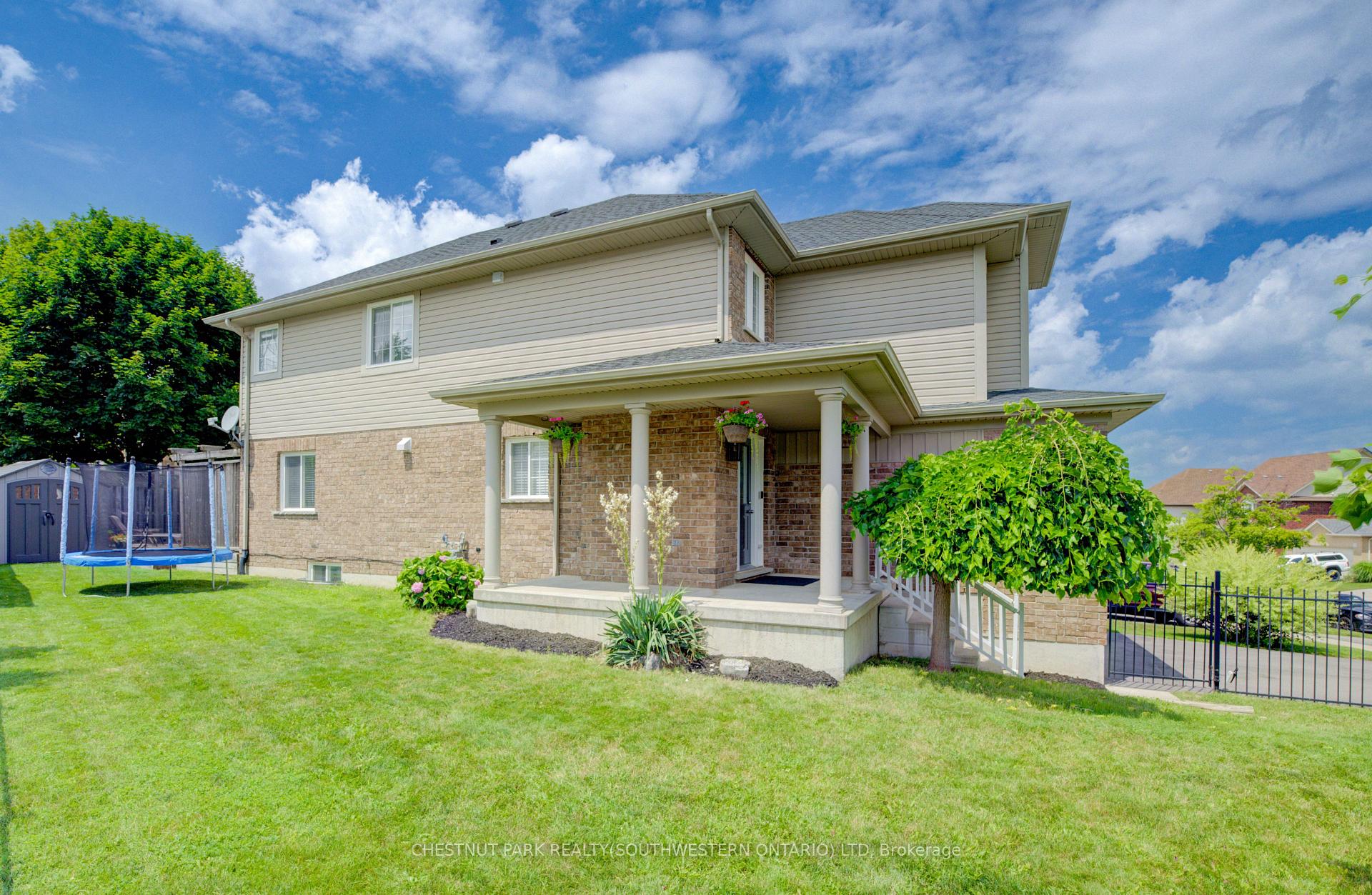 Photo 47 of 104 Newcastle Drive, Kitchener — HOMEH