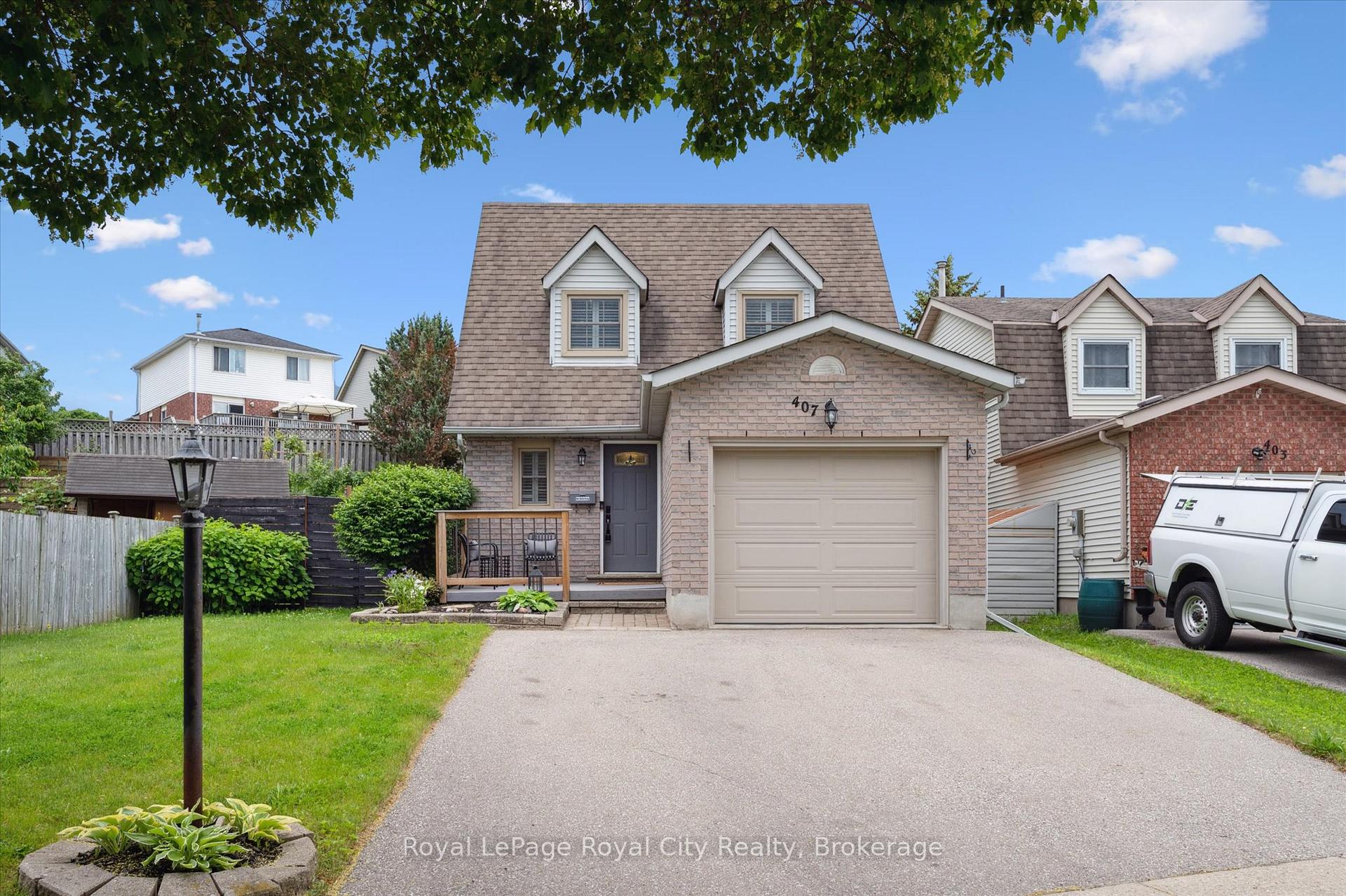 Photo 2 of 407 Otterbein Road, Kitchener — HOMEH
