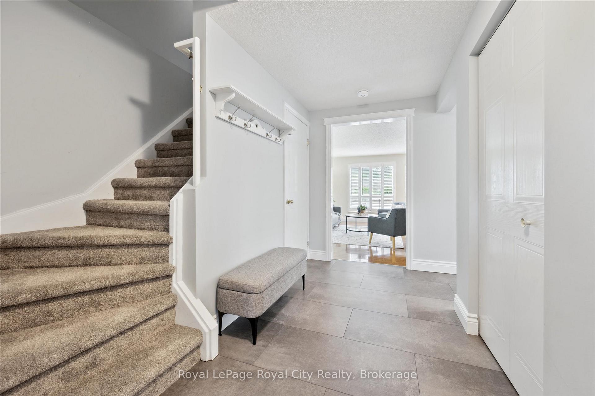 Photo 8 of 407 Otterbein Road, Kitchener — HOMEH