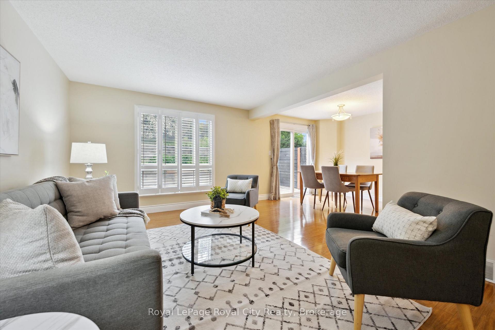 Photo 11 of 407 Otterbein Road, Kitchener — HOMEH