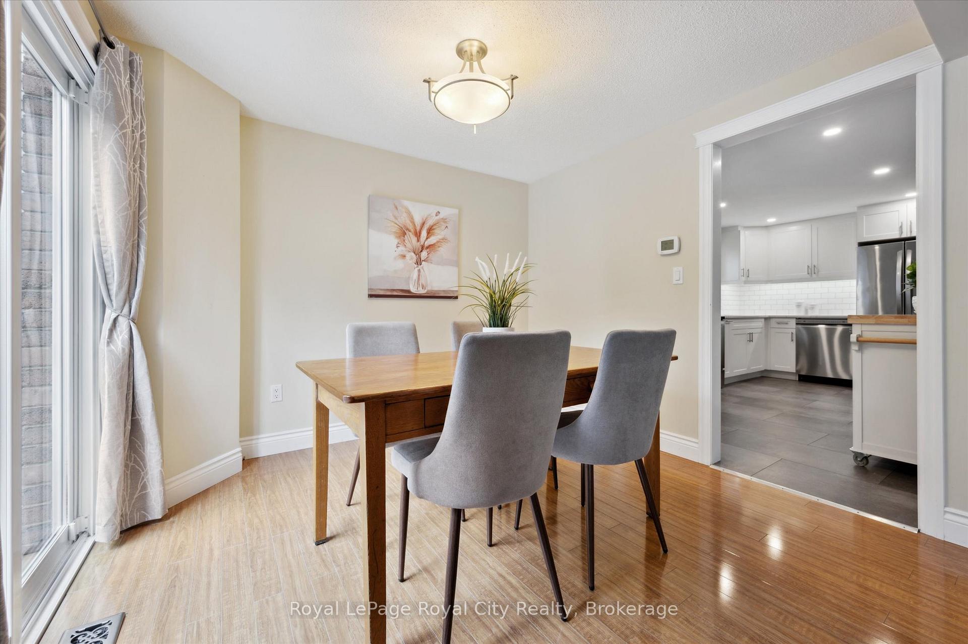 Photo 16 of 407 Otterbein Road, Kitchener — HOMEH