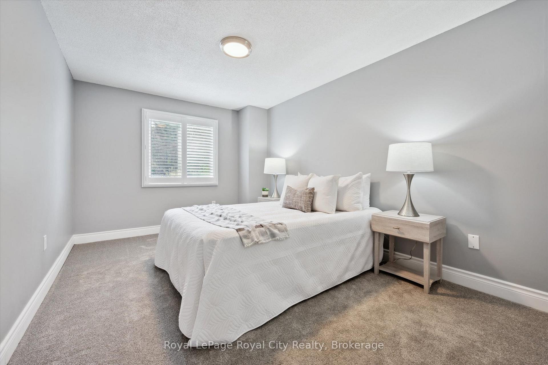 Photo 26 of 407 Otterbein Road, Kitchener — HOMEH
