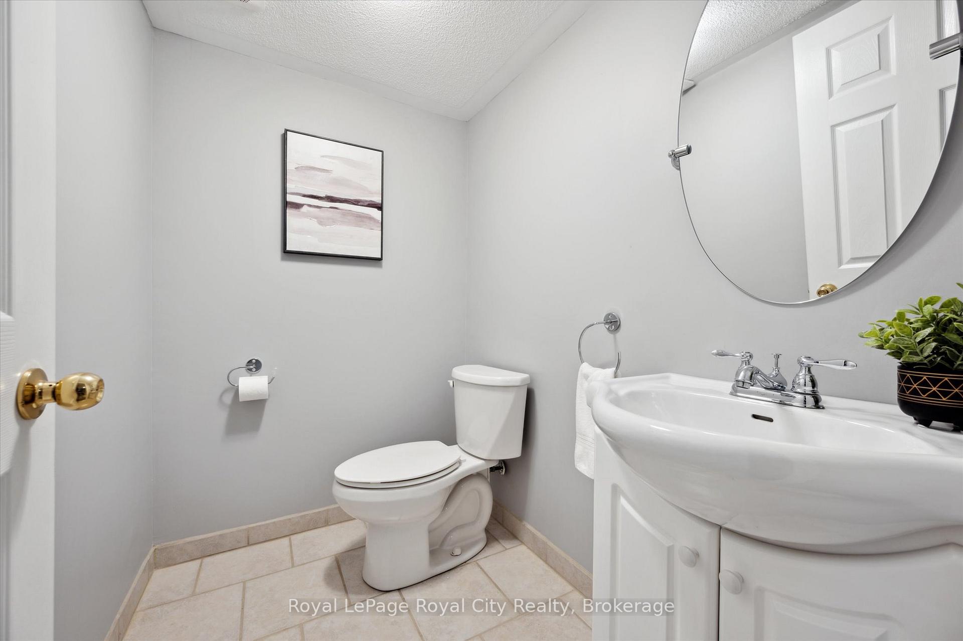 Photo 33 of 407 Otterbein Road, Kitchener — HOMEH