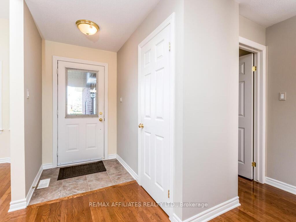 Photo 6 of 26 Nighthawk Crescent, Ottawa, Kanata - Bridlewood — HOMEH