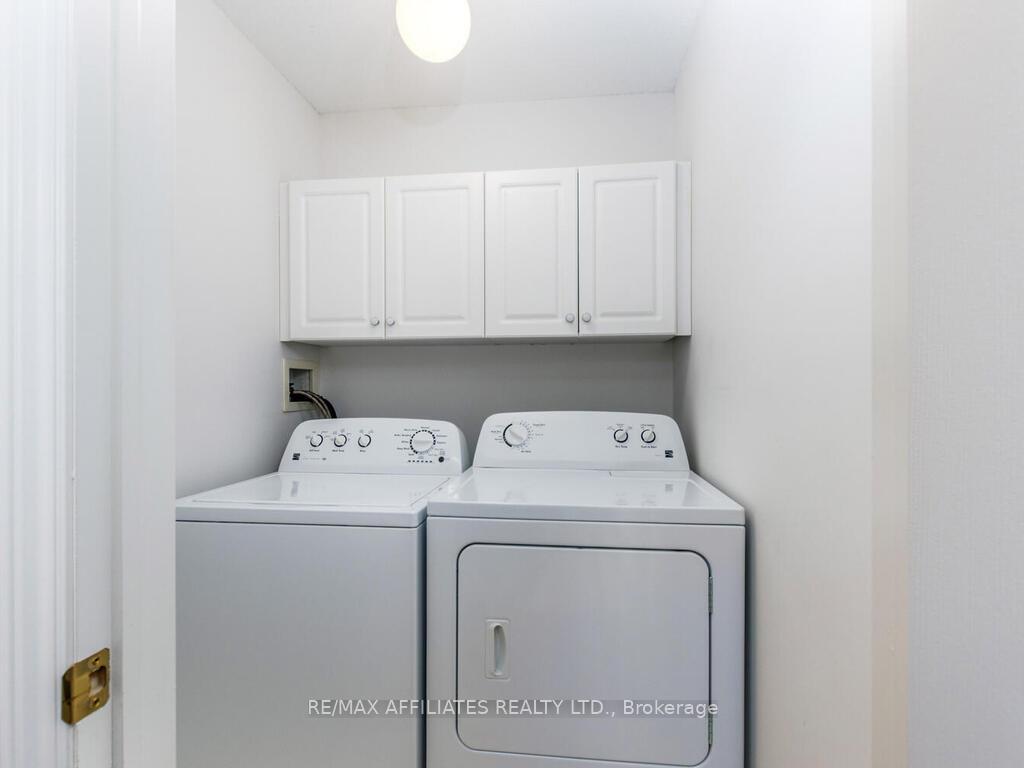 Photo 19 of 26 Nighthawk Crescent, Ottawa, Kanata - Bridlewood — HOMEH