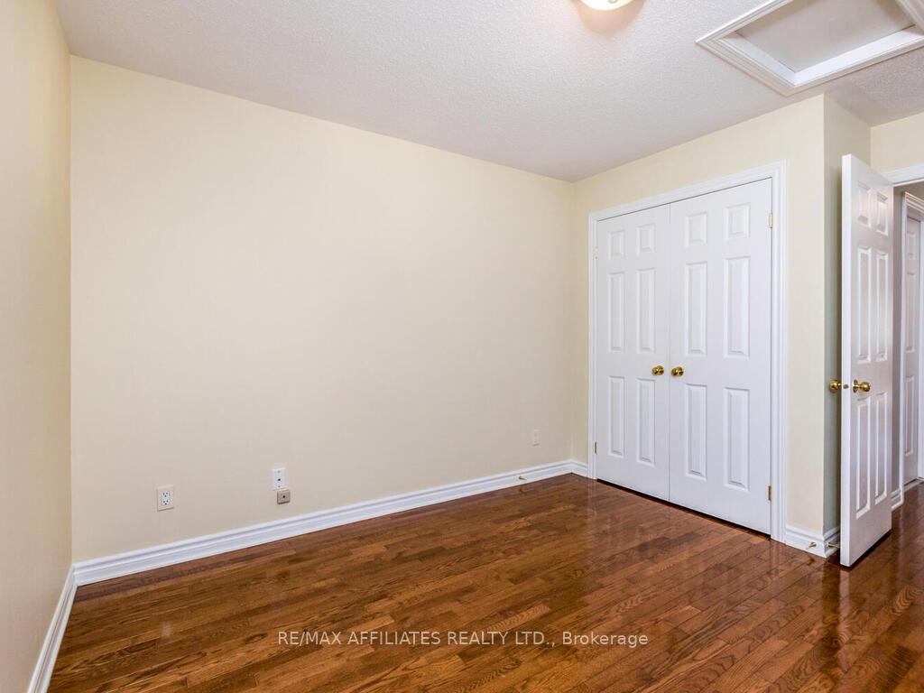 Photo 21 of 26 Nighthawk Crescent, Ottawa, Kanata - Bridlewood — HOMEH