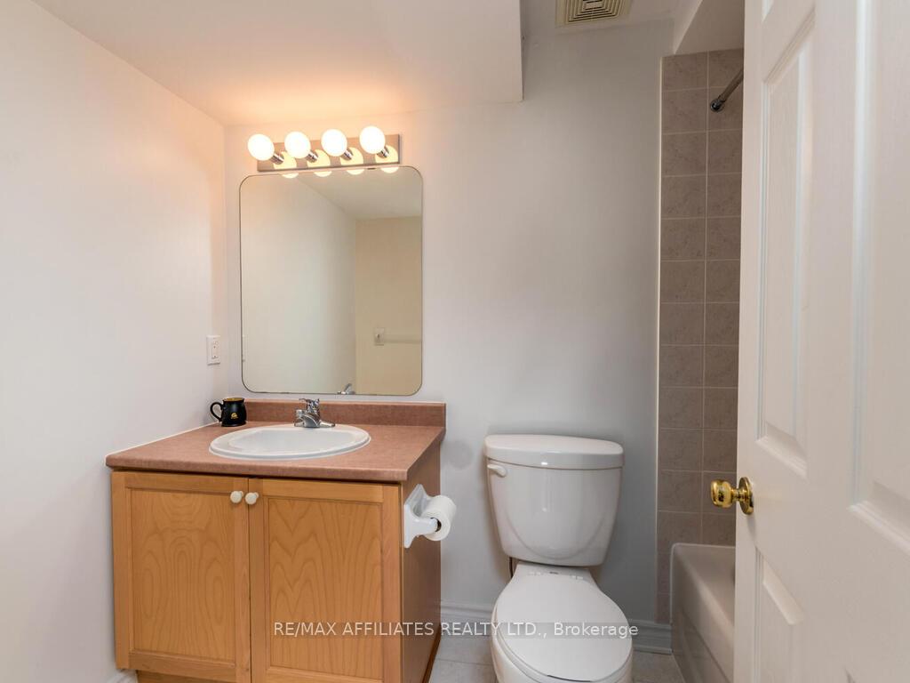 Photo 25 of 26 Nighthawk Crescent, Ottawa, Kanata - Bridlewood — HOMEH