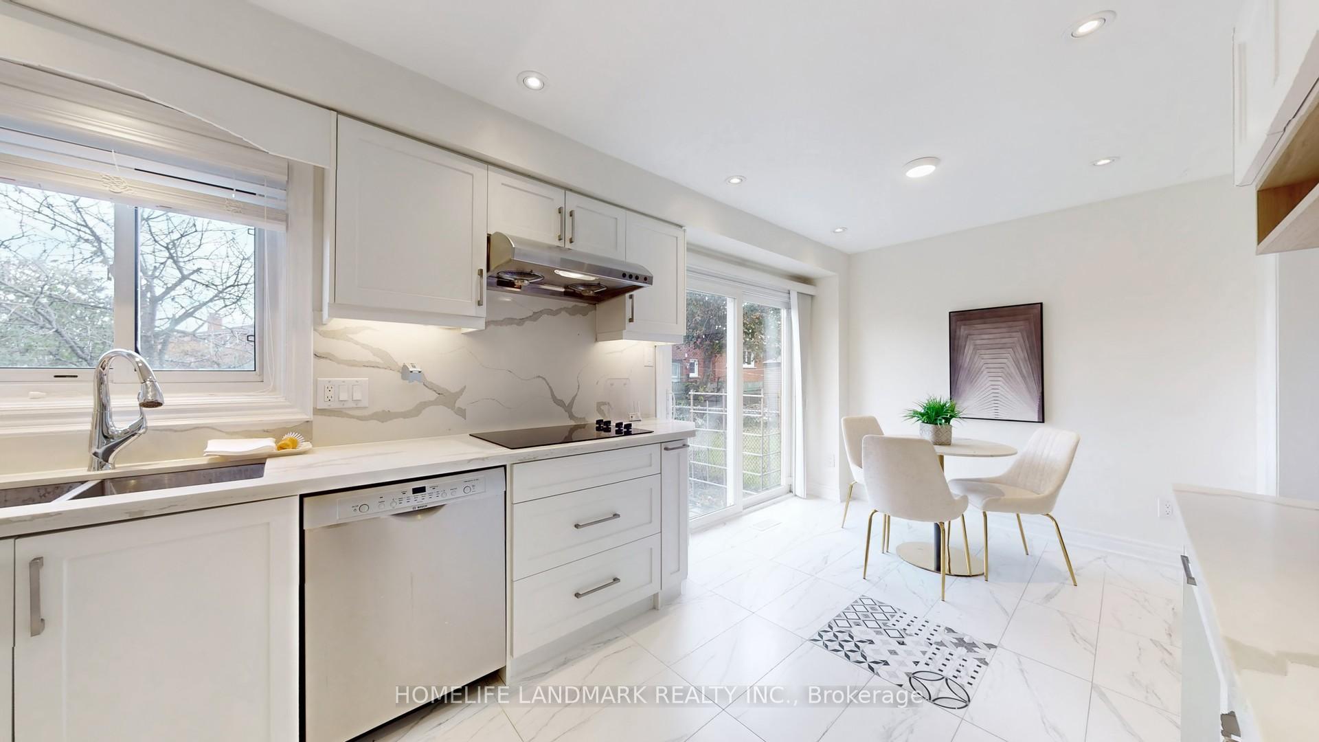 Photo 15 of 147 Risebrough Circuit, Markham, Milliken Mills West — HOMEH