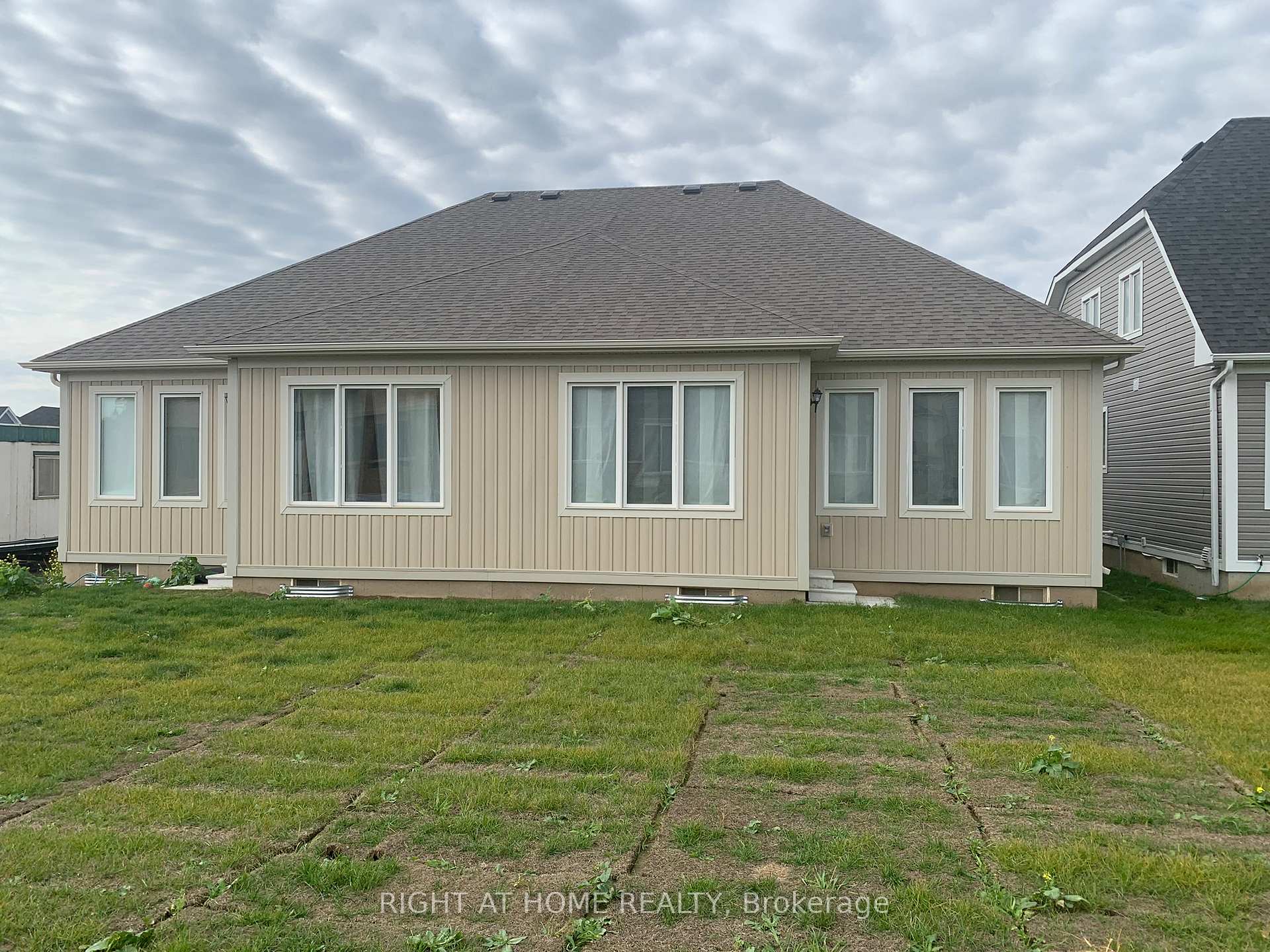 Photo 37 of 9 Golf Link Drive, Loyalist, Amherstview — HOMEH