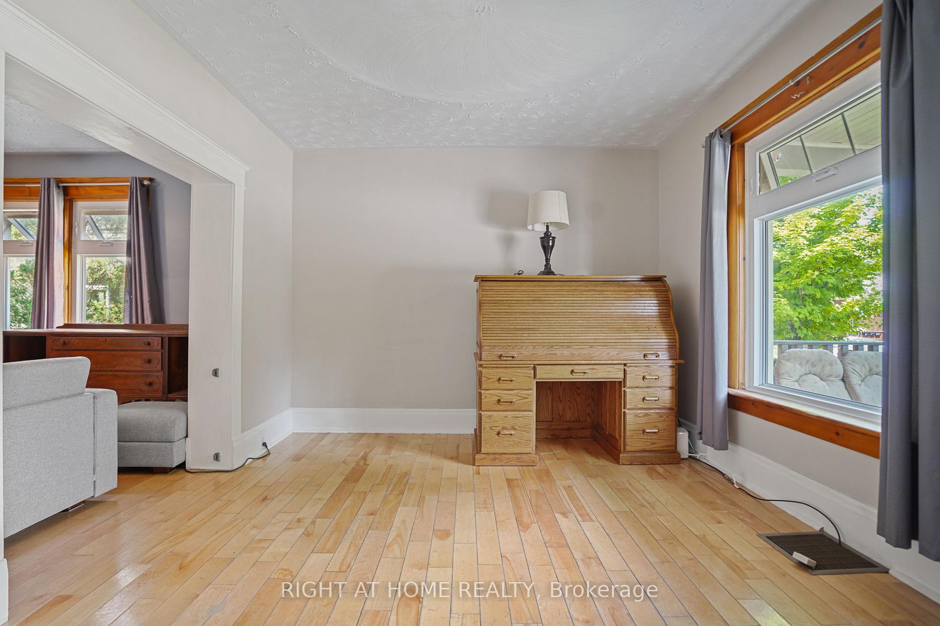 Photo 6 of 58 Pandora Avenue N, Kitchener — HOMEH