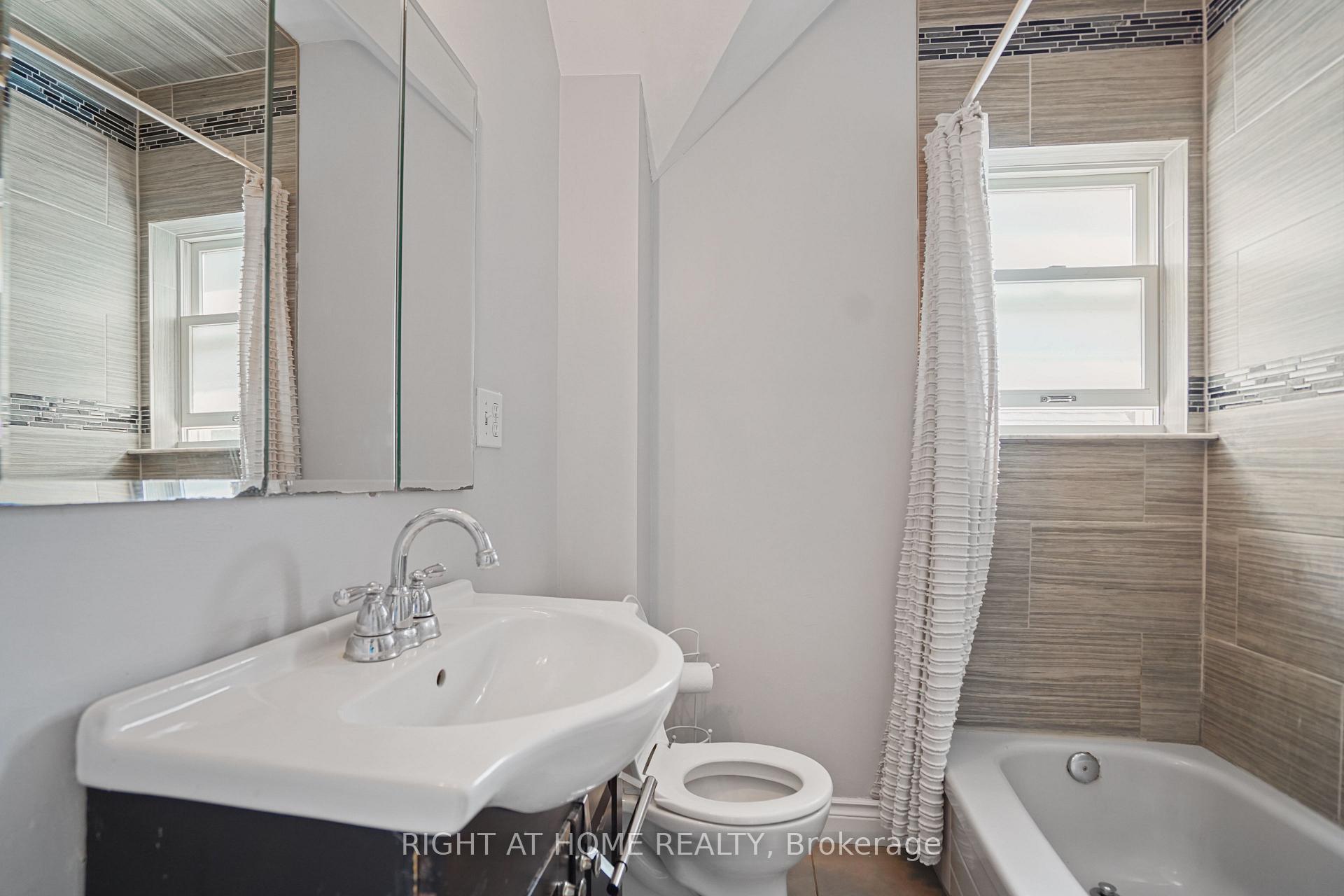 Photo 14 of 58 Pandora Avenue N, Kitchener — HOMEH