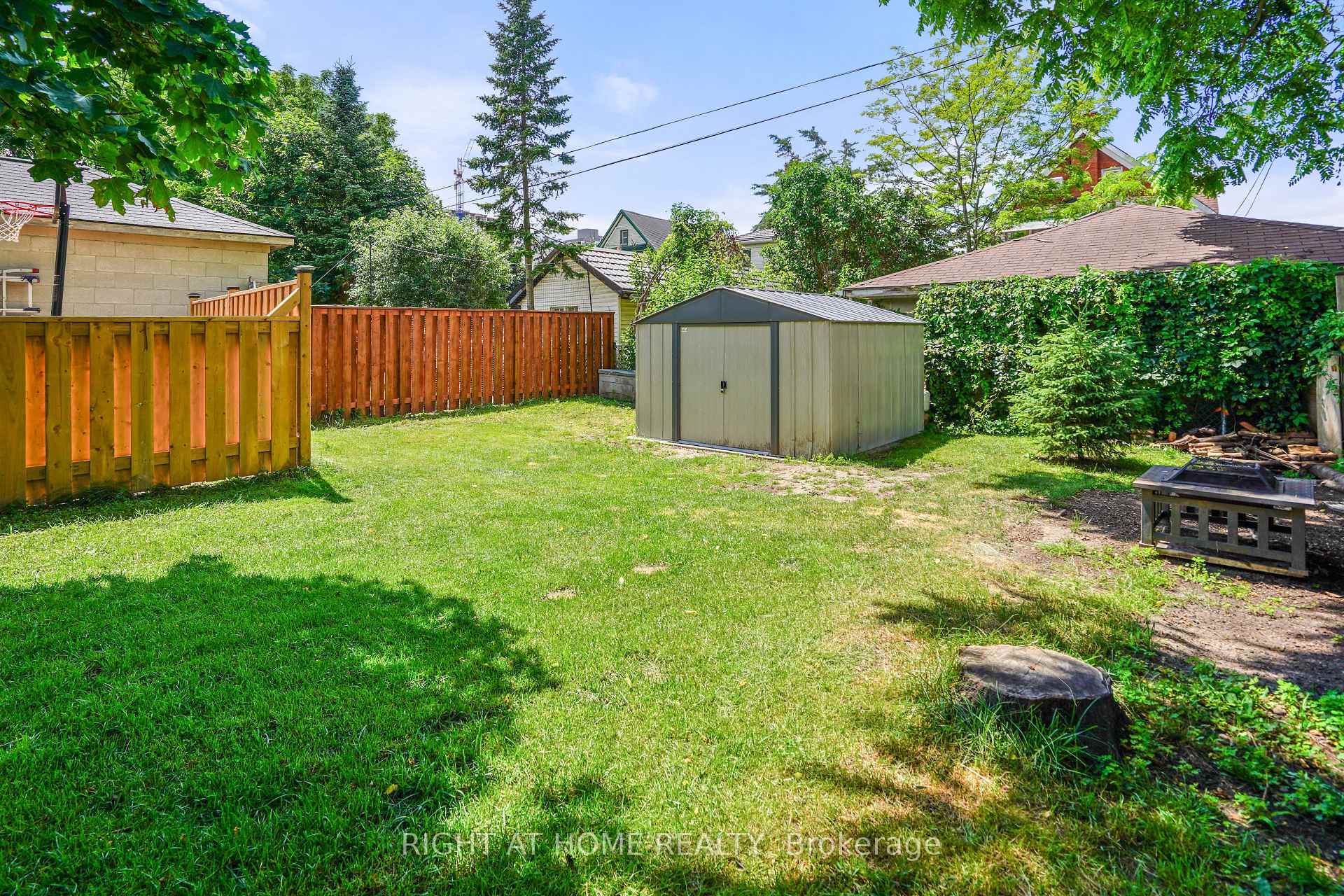 Photo 27 of 58 Pandora Avenue N, Kitchener — HOMEH