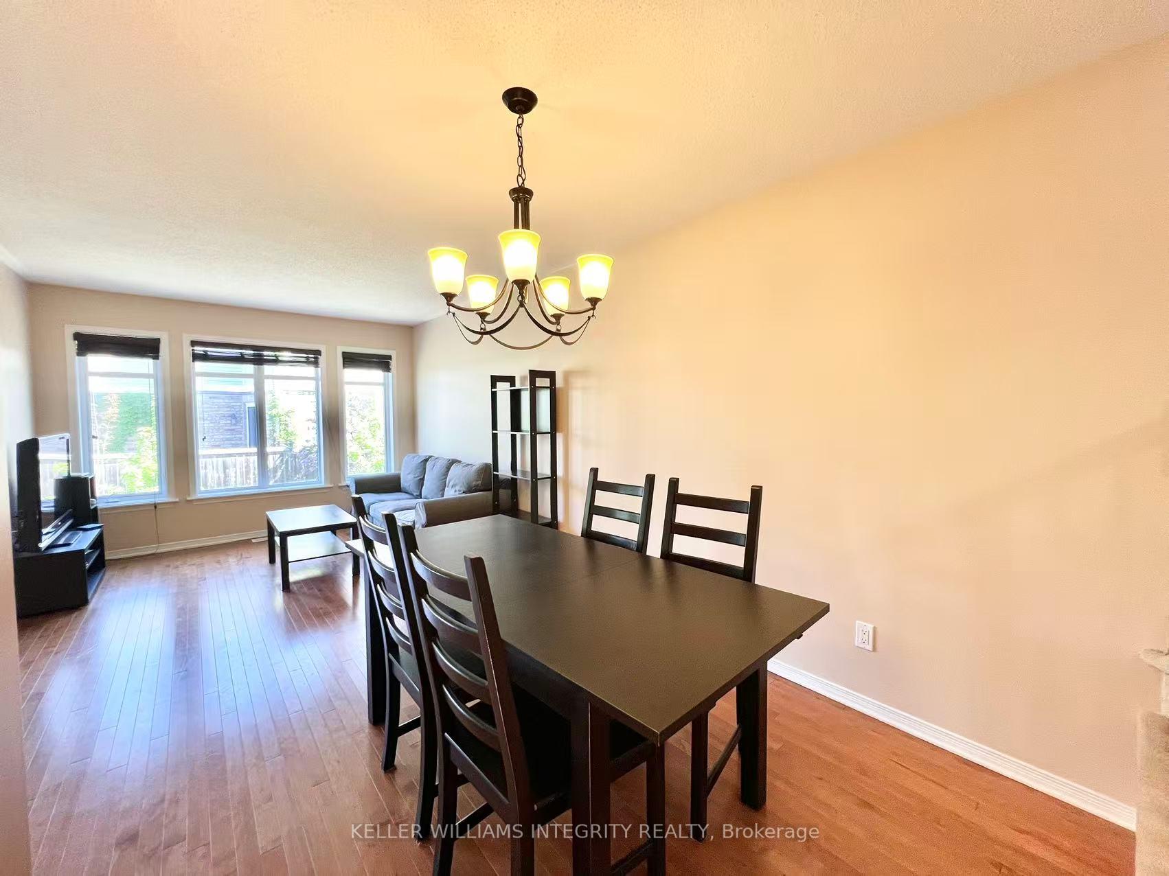 Photo 7 of 141 Gatespark Private, Ottawa, Kanata - Kanata Lakes/Heritage Hills — HOMEH