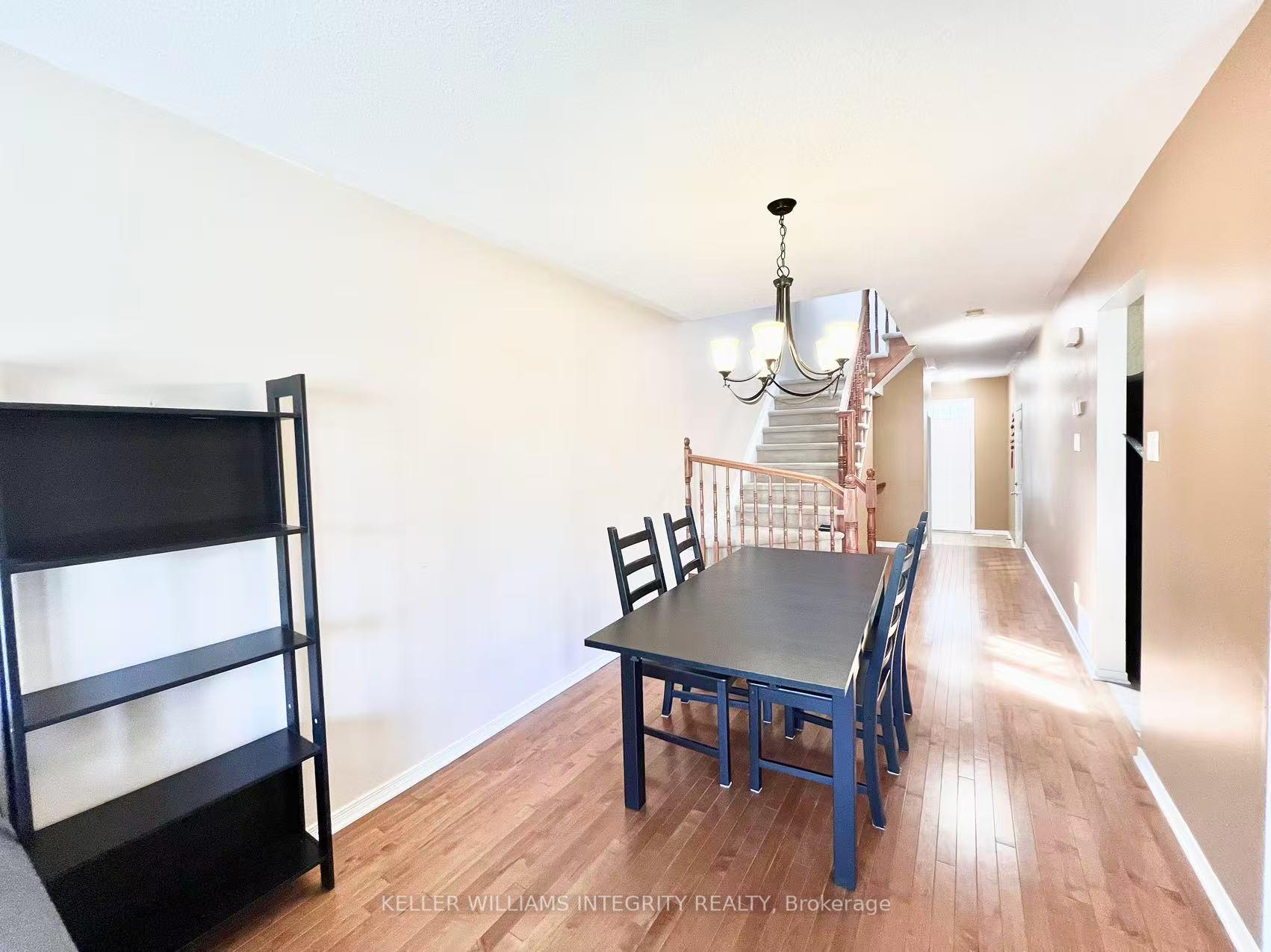 Photo 11 of 141 Gatespark Private, Ottawa, Kanata - Kanata Lakes/Heritage Hills — HOMEH