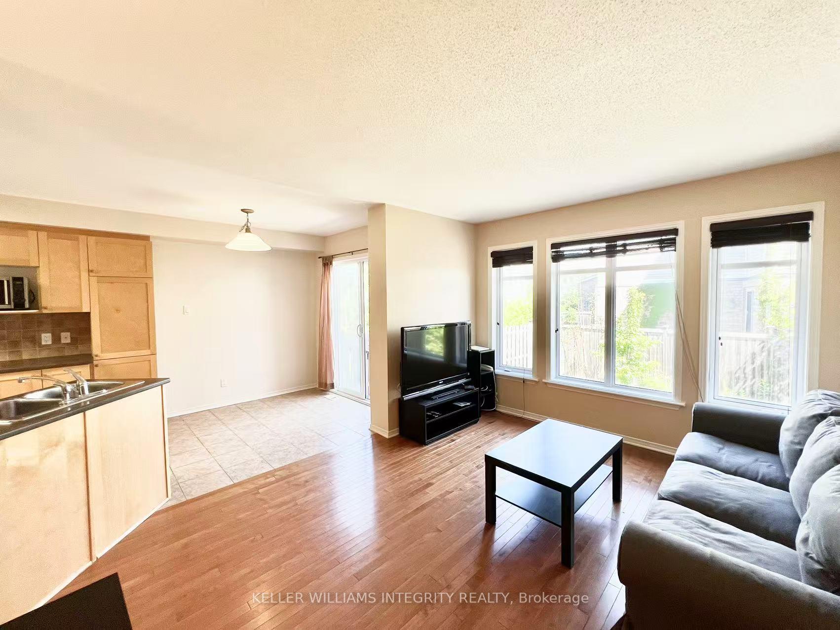 Photo 13 of 141 Gatespark Private, Ottawa, Kanata - Kanata Lakes/Heritage Hills — HOMEH