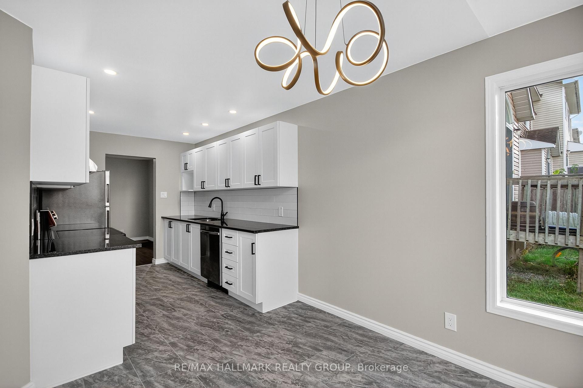 Photo 9 of 1243 Klondike Road, Ottawa, Kanata - Morgan's Grant/South March — HOMEH