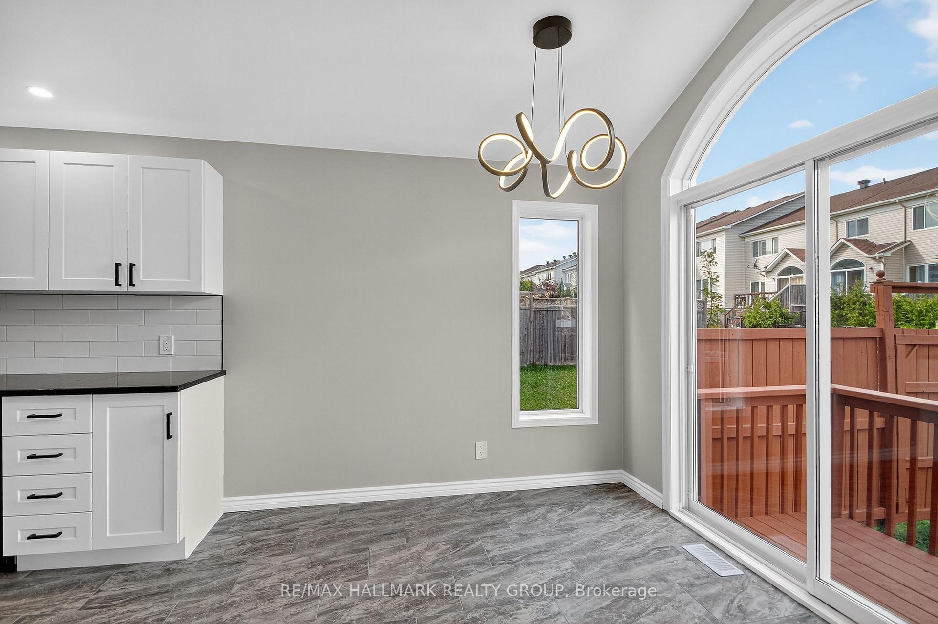 Photo 10 of 1243 Klondike Road, Ottawa, Kanata - Morgan's Grant/South March — HOMEH