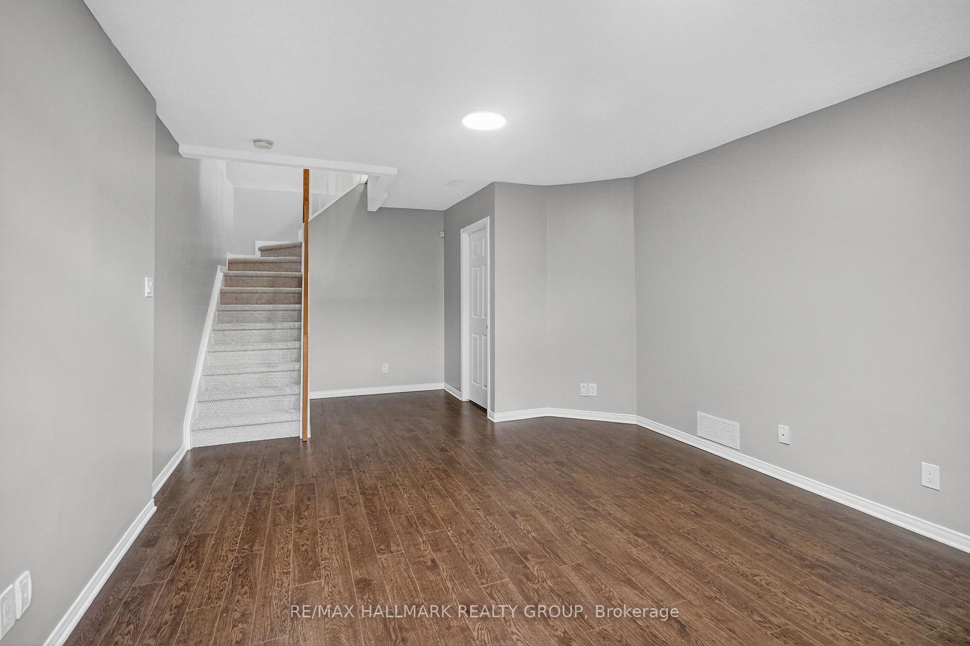 Photo 32 of 1243 Klondike Road, Ottawa, Kanata - Morgan's Grant/South March — HOMEH
