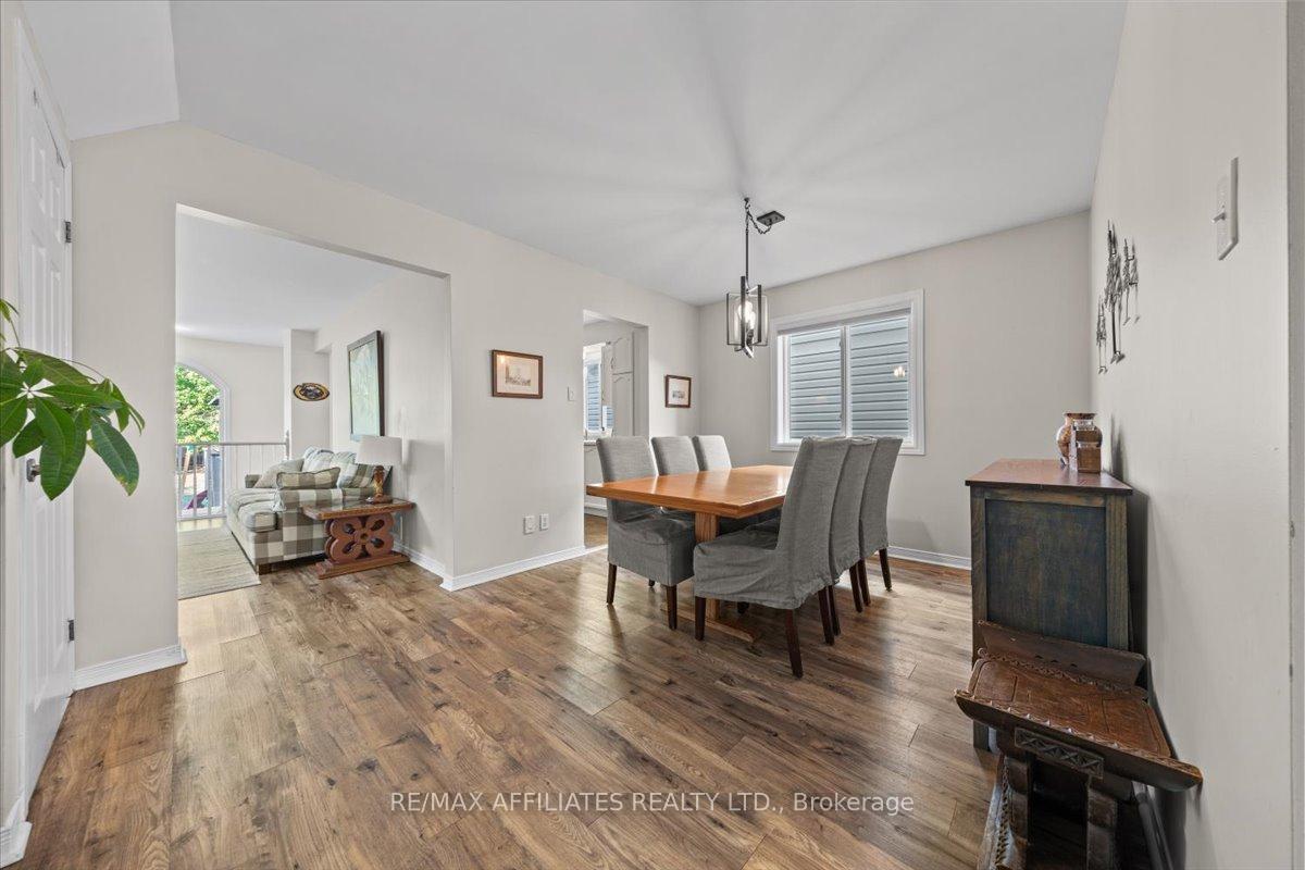 Photo 6 of 93 Springcreek Crescent, Ottawa, Kanata - Bridlewood — HOMEH