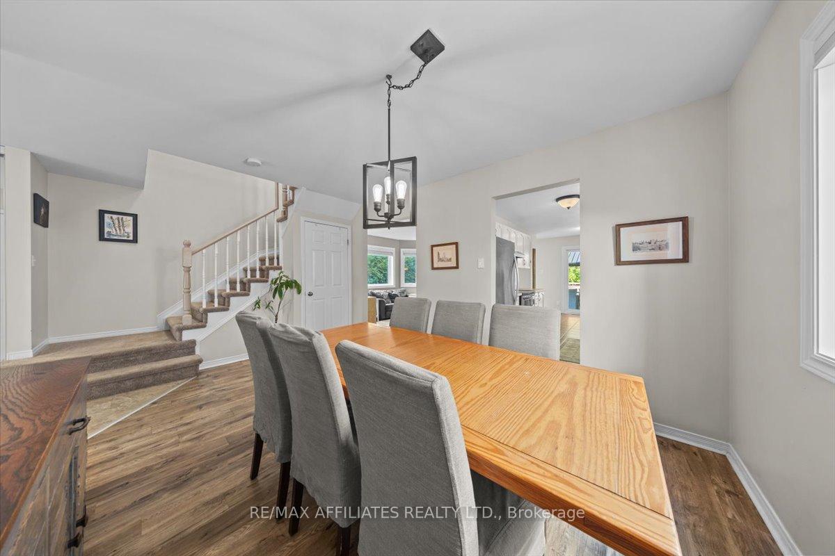Photo 8 of 93 Springcreek Crescent, Ottawa, Kanata - Bridlewood — HOMEH