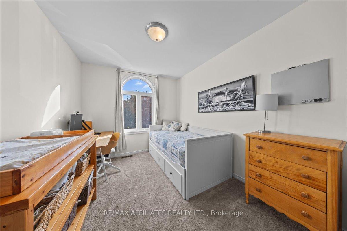 Photo 24 of 93 Springcreek Crescent, Ottawa, Kanata - Bridlewood — HOMEH