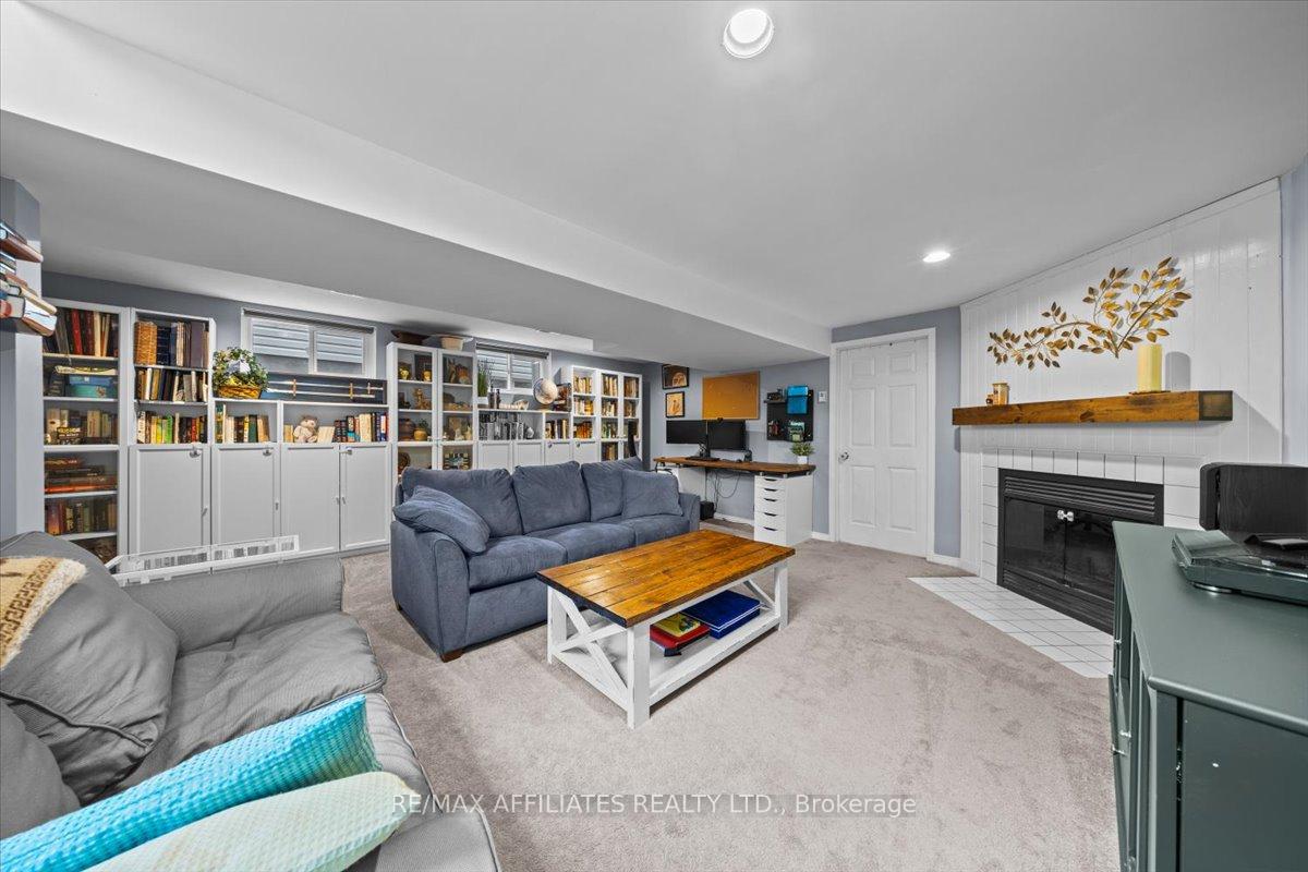 Photo 30 of 93 Springcreek Crescent, Ottawa, Kanata - Bridlewood — HOMEH