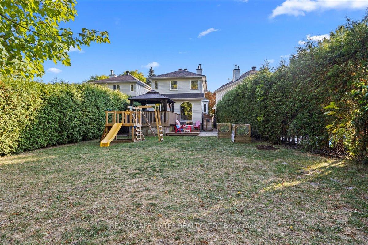 Photo 36 of 93 Springcreek Crescent, Ottawa, Kanata - Bridlewood — HOMEH