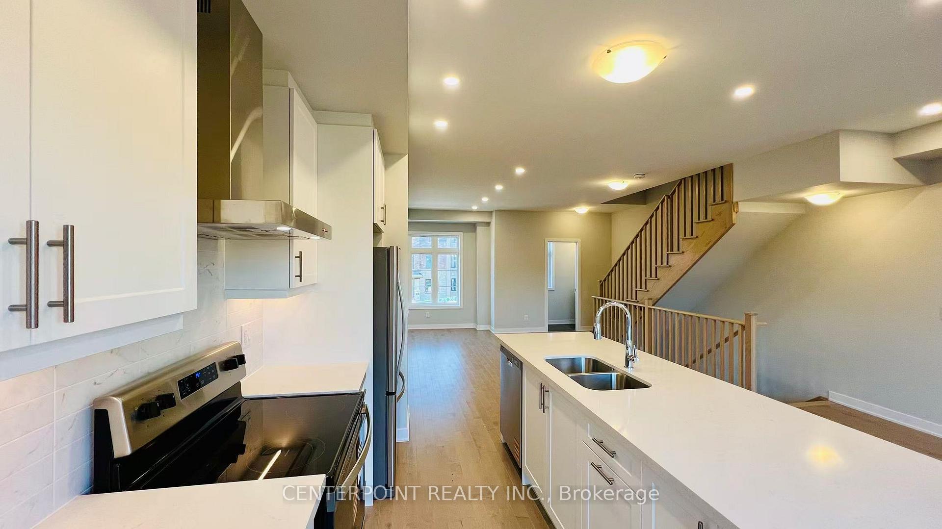 Photo 4 of 47 York Downs Boulevard, Markham, Angus Glen — HOMEH