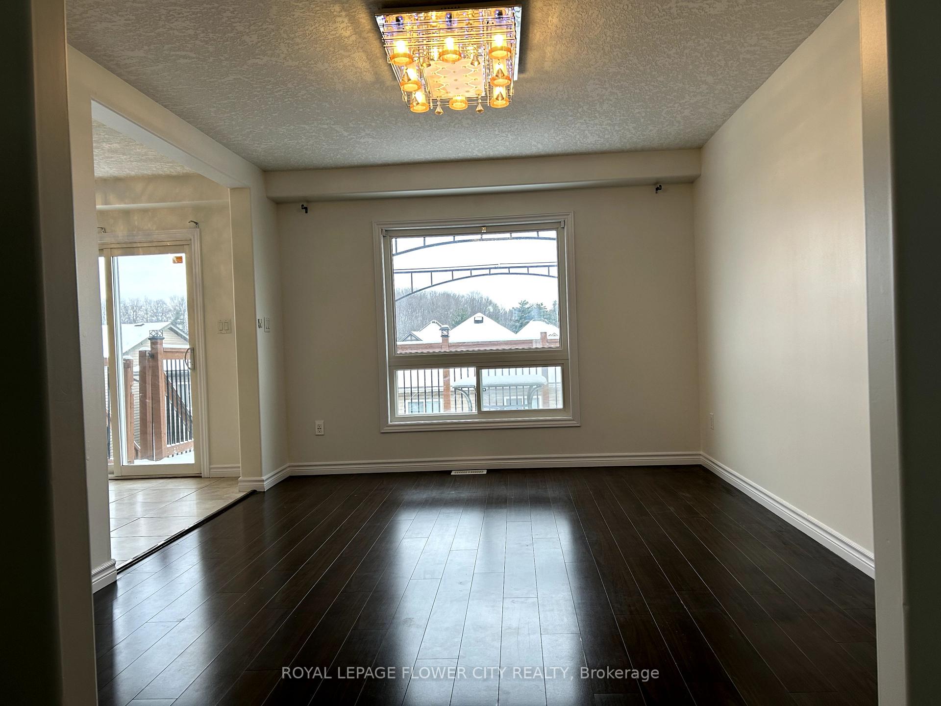 Photo 4 of 956 Bianca Court, Kitchener, Huron Park — HOMEH