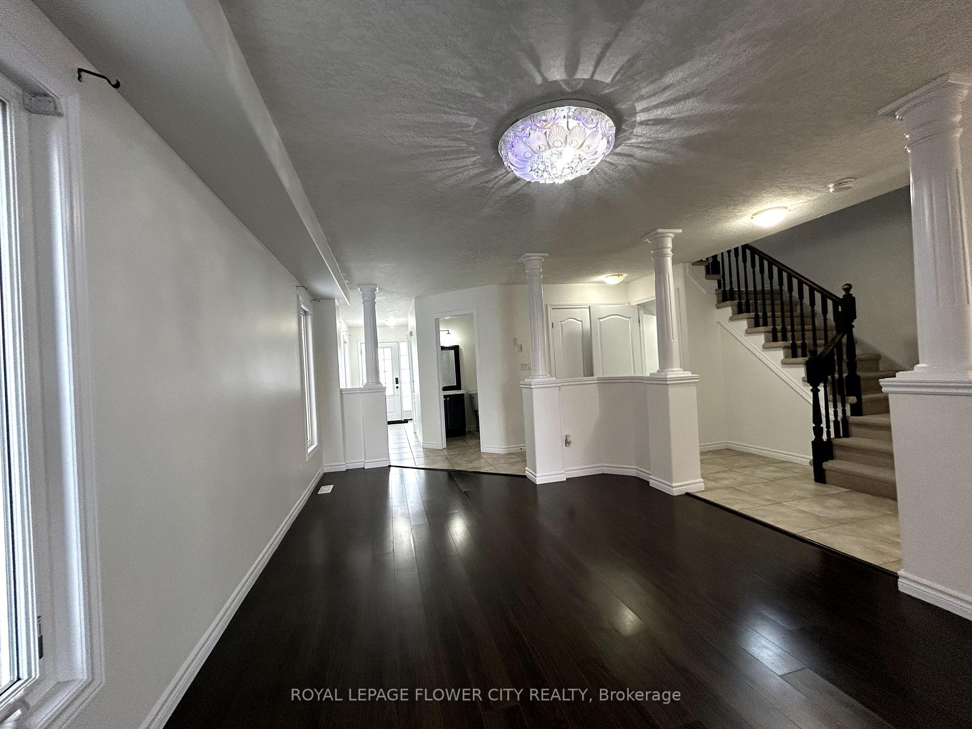 Photo 11 of 956 Bianca Court, Kitchener, Huron Park — HOMEH