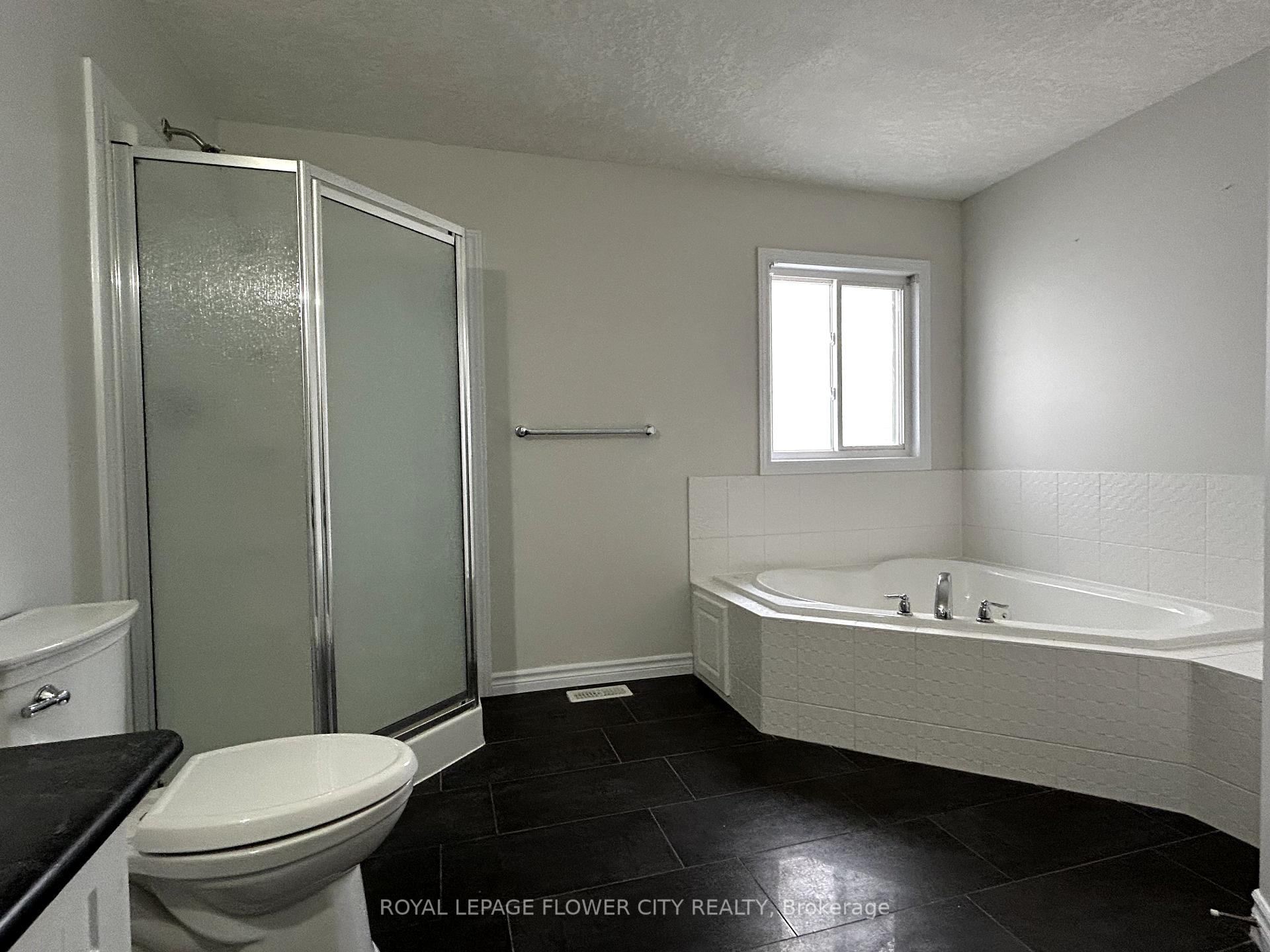 Photo 18 of 956 Bianca Court, Kitchener, Huron Park — HOMEH