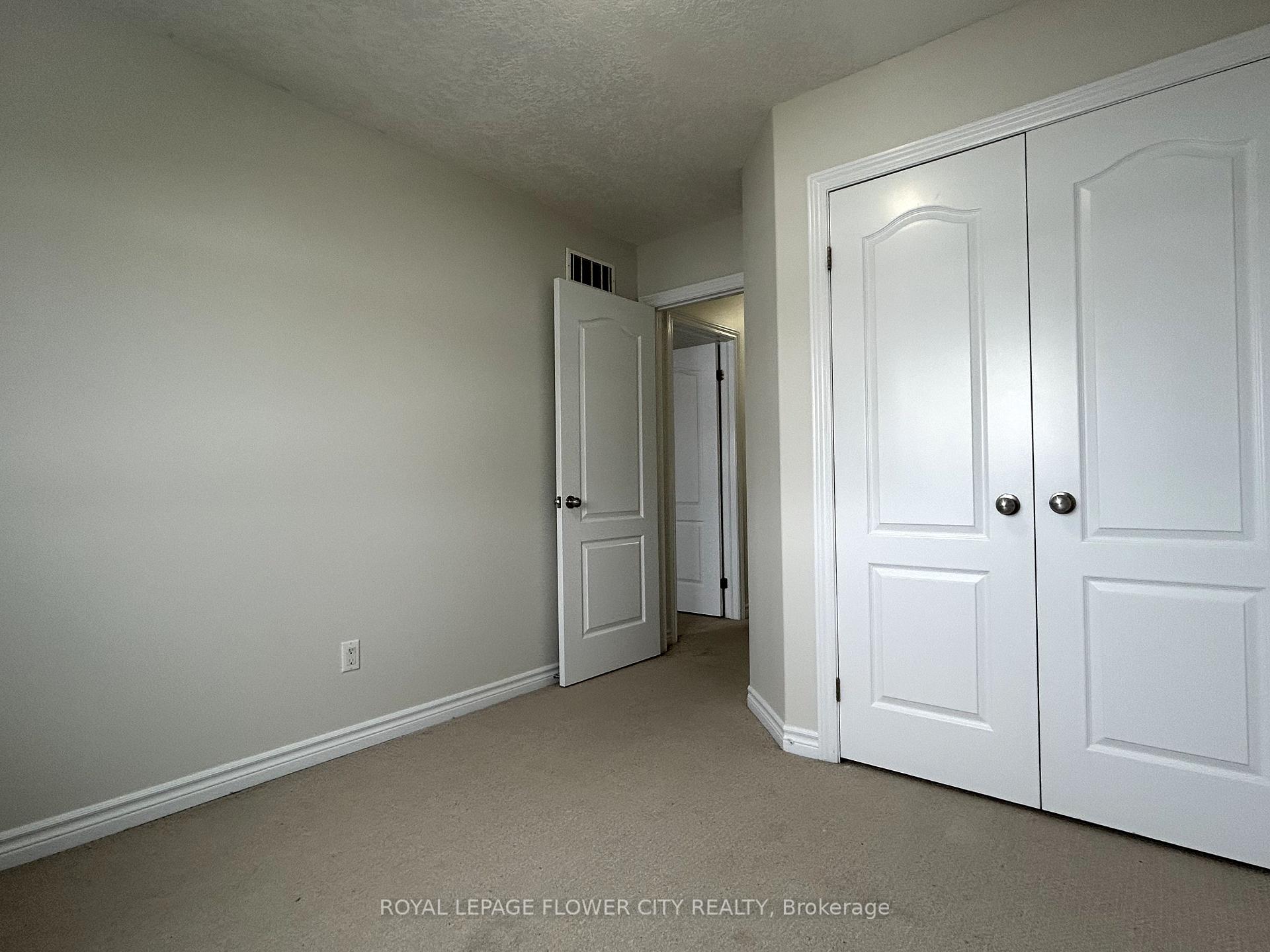 Photo 24 of 956 Bianca Court, Kitchener, Huron Park — HOMEH