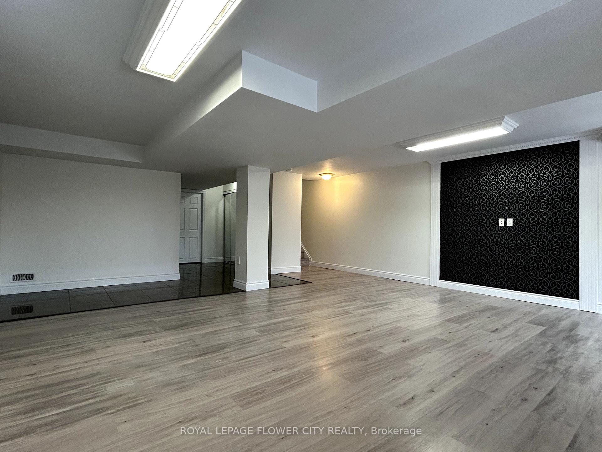 Photo 33 of 956 Bianca Court, Kitchener, Huron Park — HOMEH