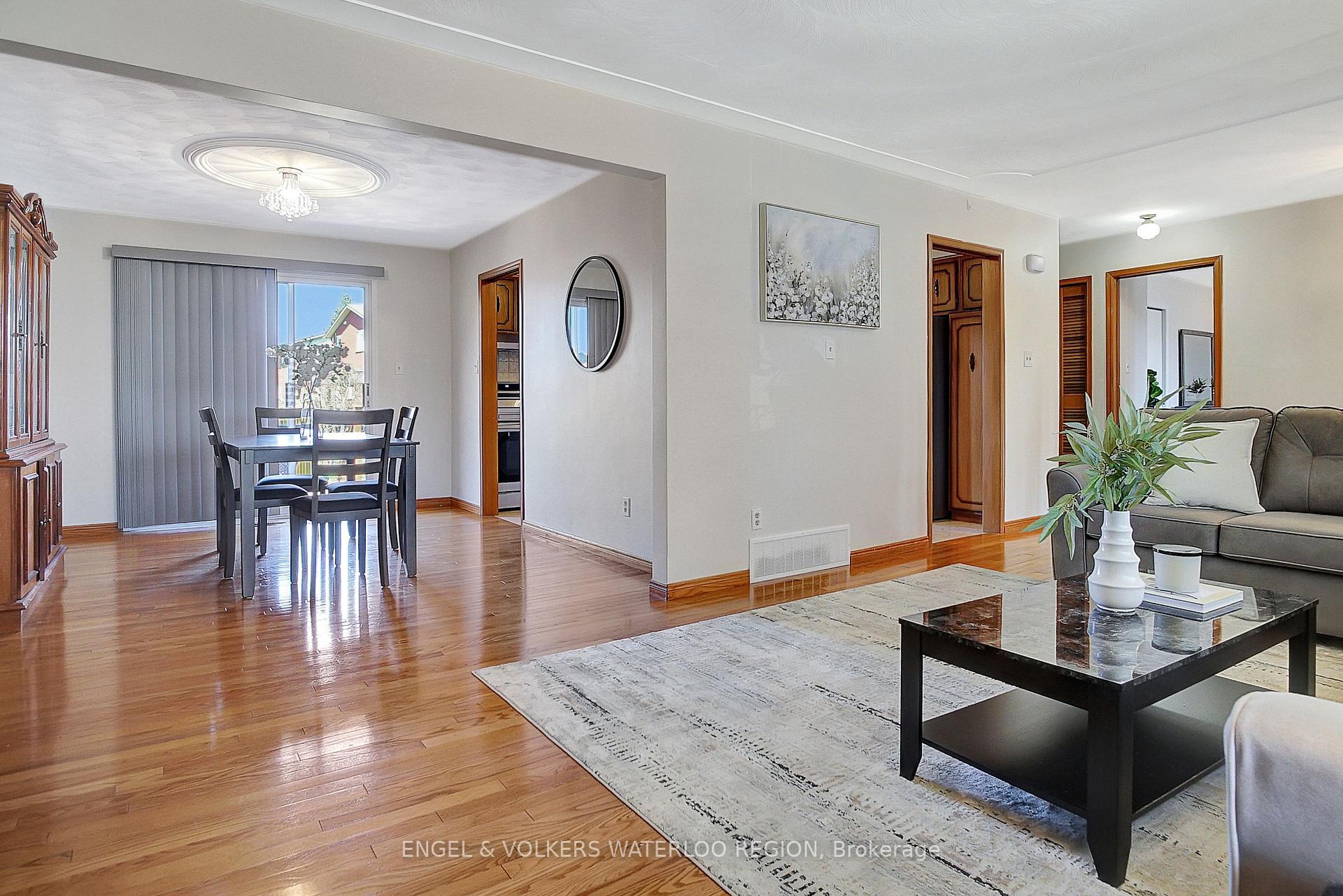 Photo 8 of 137 Wimbleton Crescent, Kitchener — HOMEH