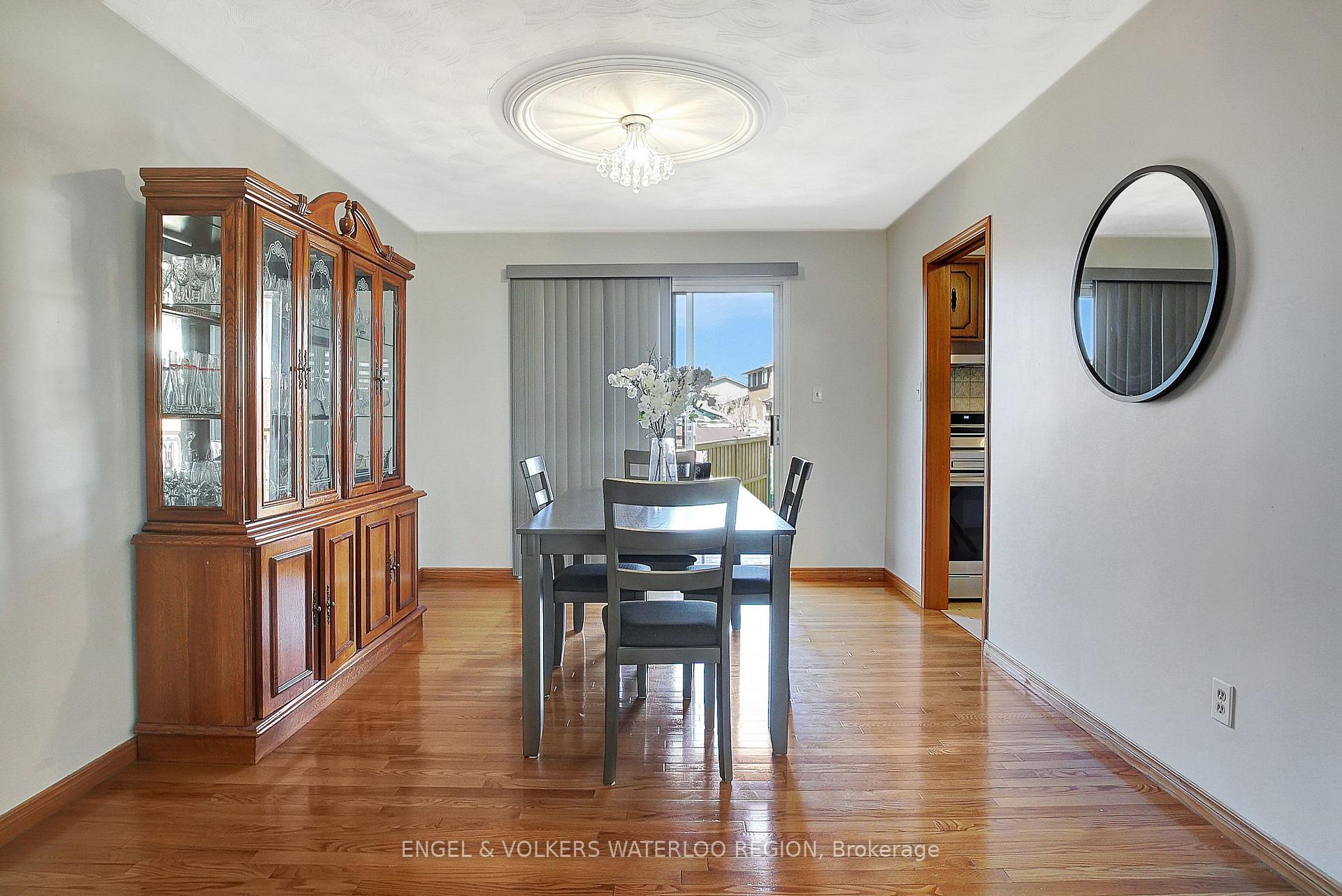 Photo 9 of 137 Wimbleton Crescent, Kitchener — HOMEH