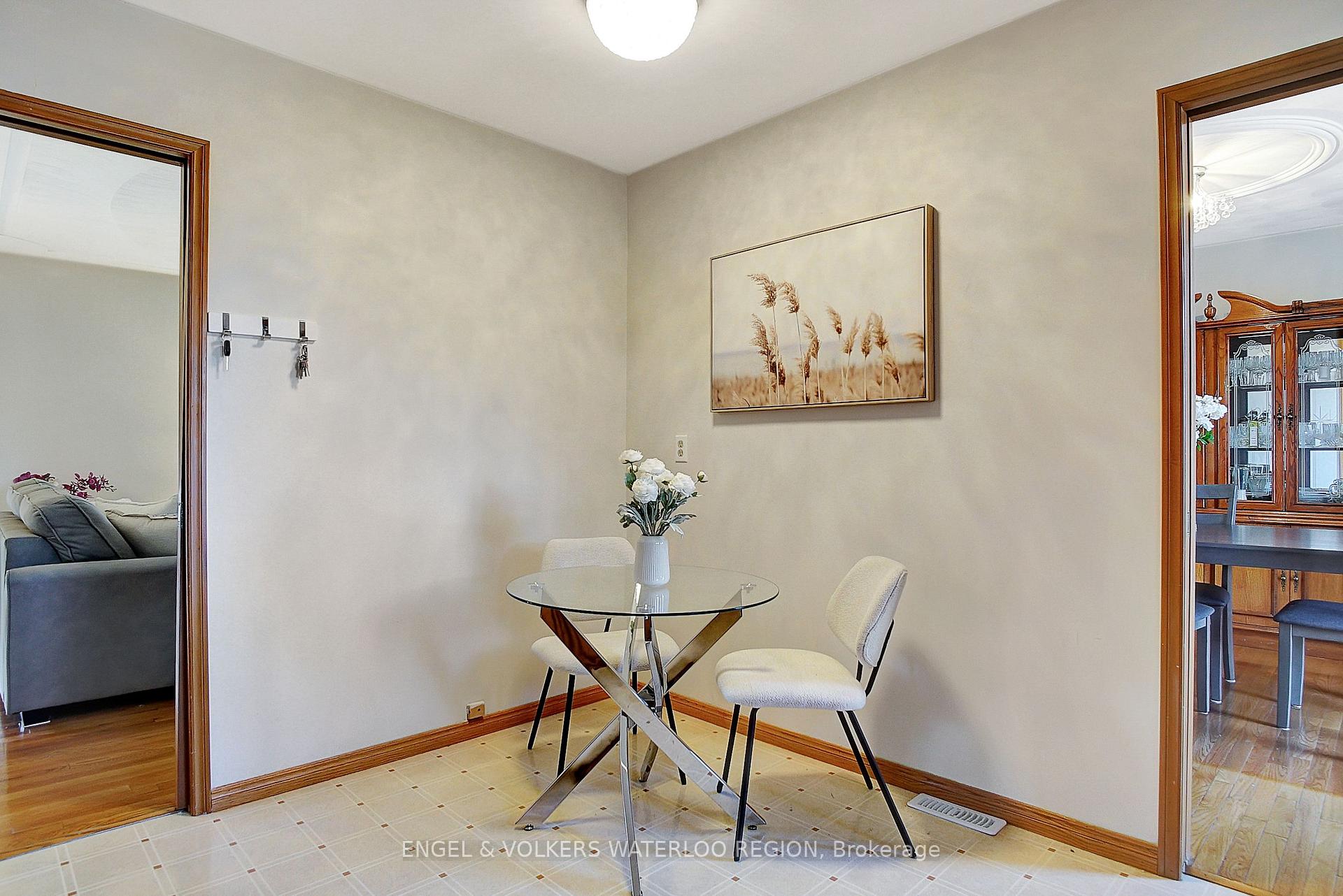 Photo 16 of 137 Wimbleton Crescent, Kitchener — HOMEH
