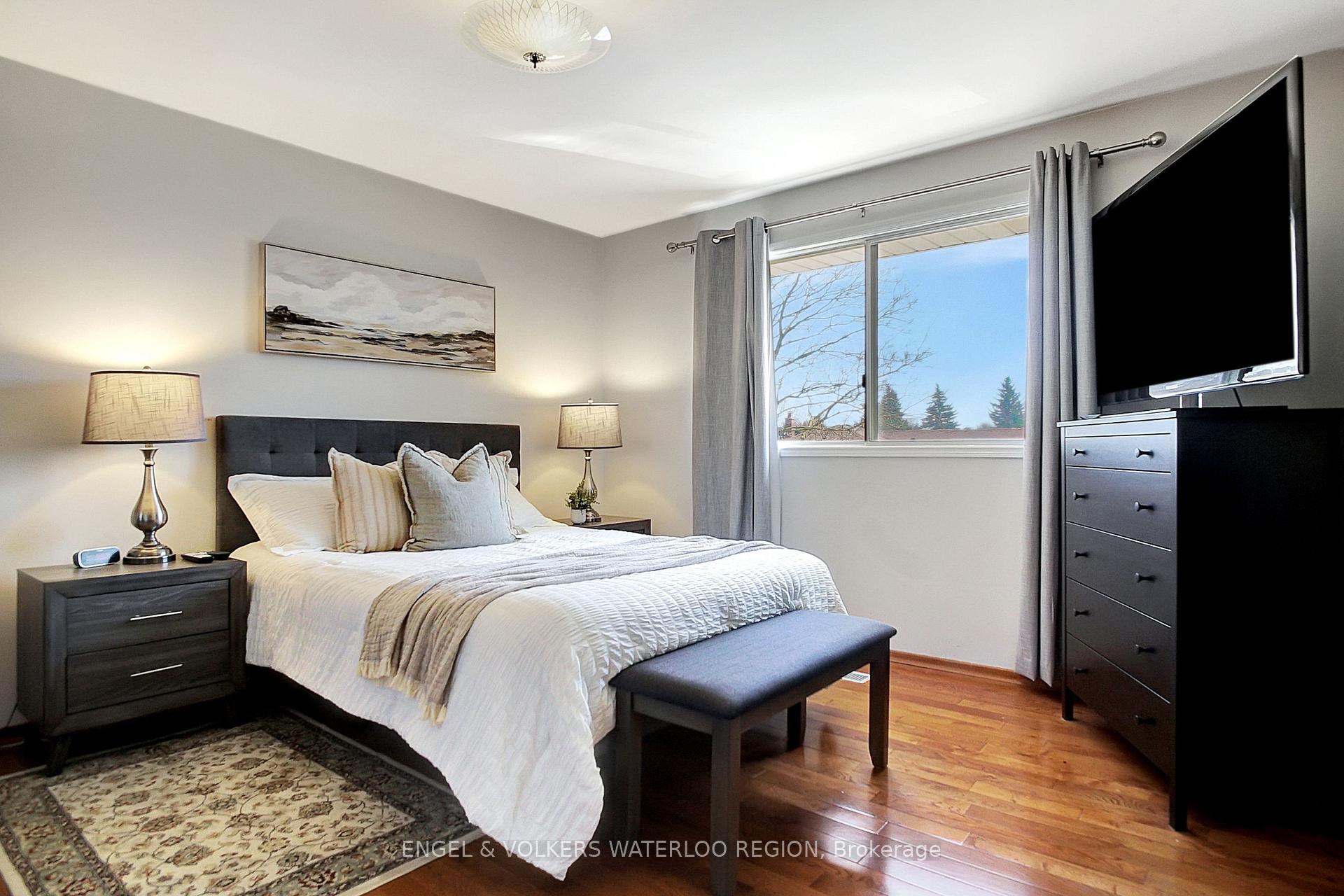 Photo 19 of 137 Wimbleton Crescent, Kitchener — HOMEH