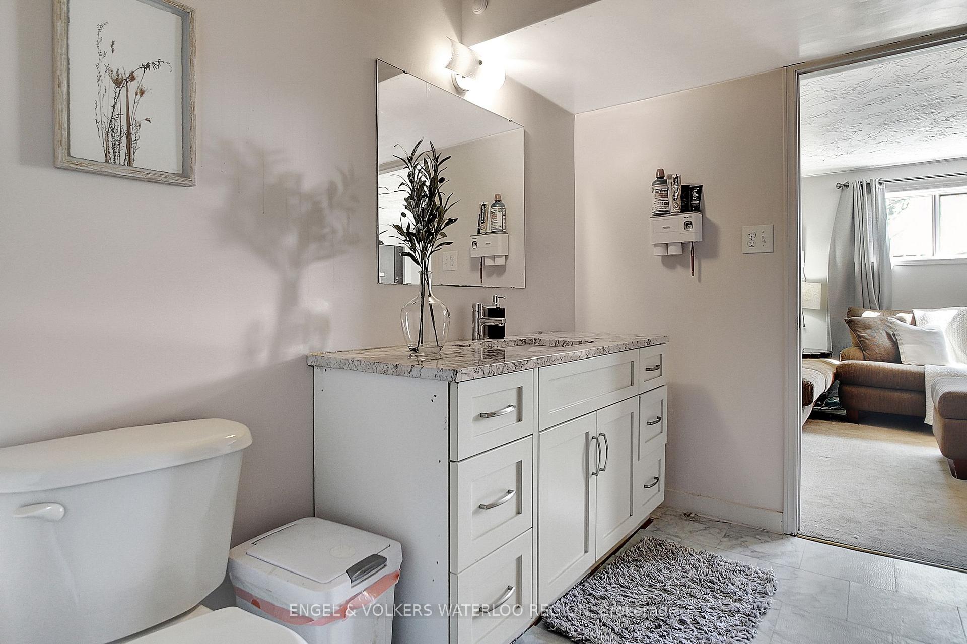 Photo 36 of 137 Wimbleton Crescent, Kitchener — HOMEH