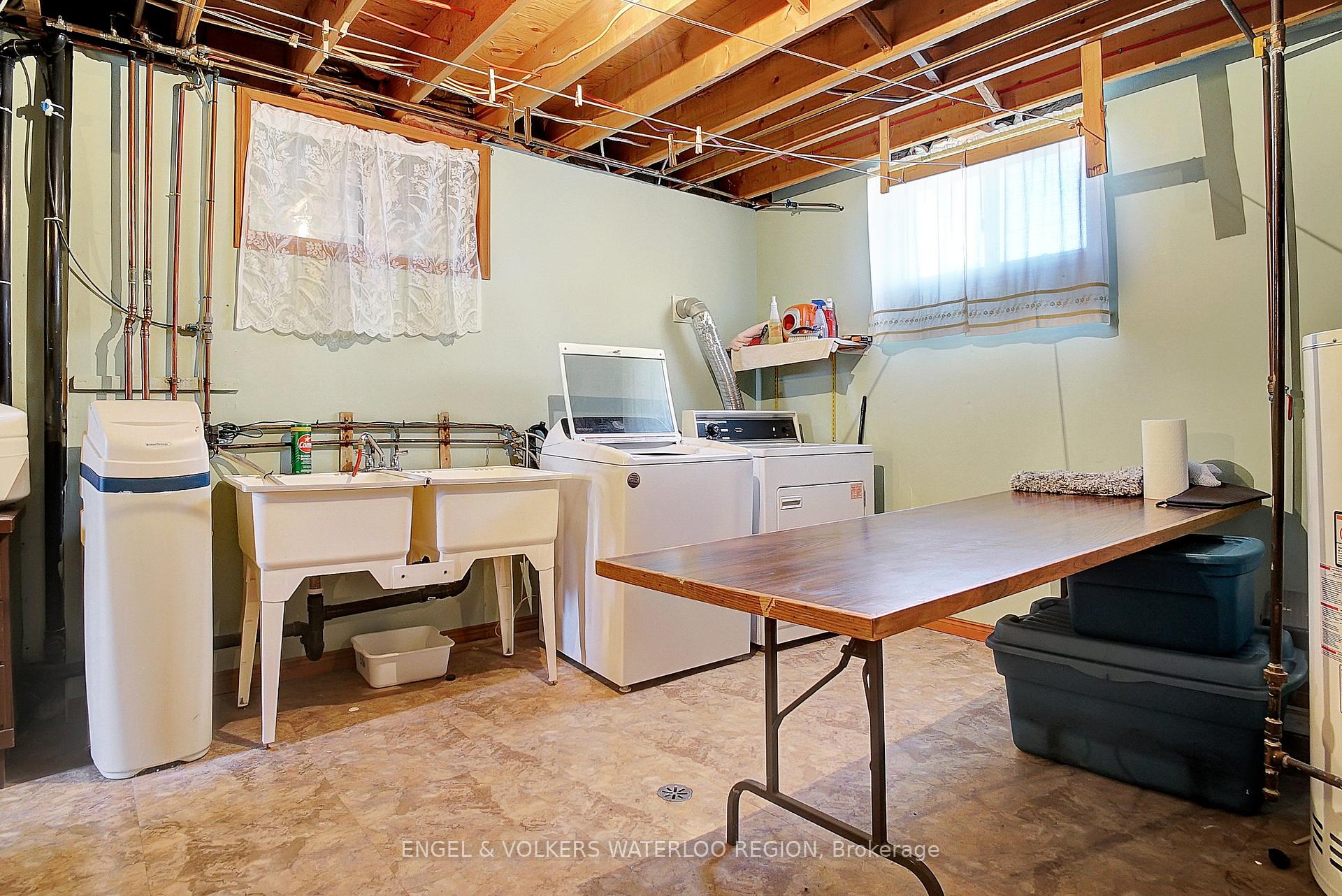 Photo 39 of 137 Wimbleton Crescent, Kitchener — HOMEH