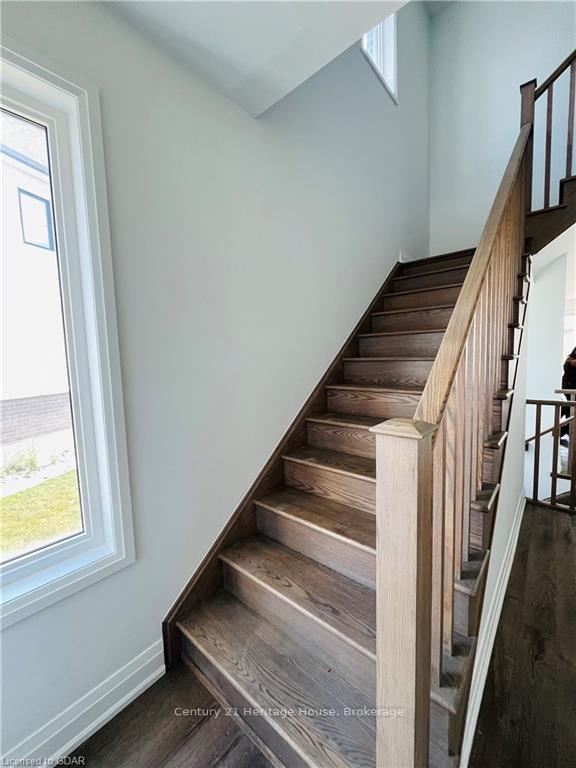 Photo 7 of 216 Histand Trail, Kitchener — HOMEH