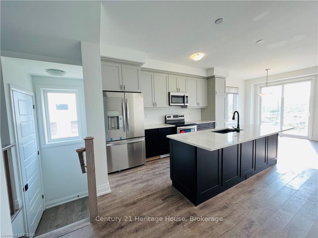 Photo 11 of 216 Histand Trail, Kitchener — HOMEH