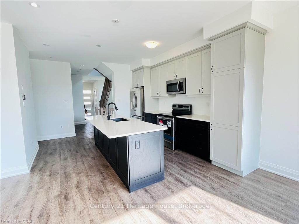 Photo 15 of 216 Histand Trail, Kitchener — HOMEH