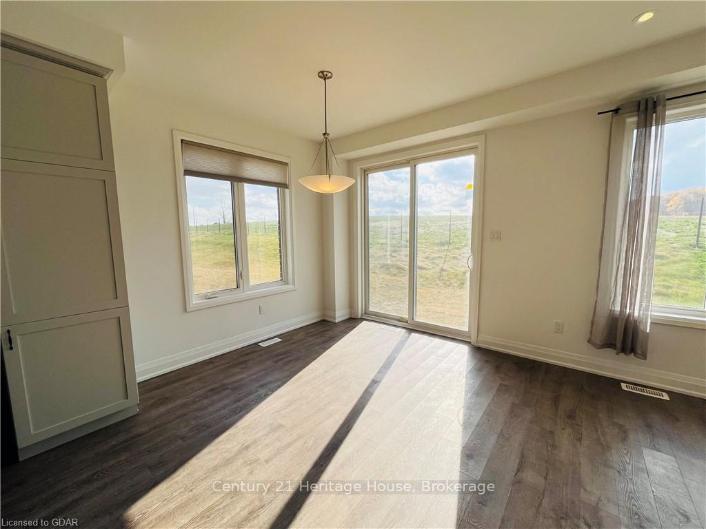 Photo 19 of 216 Histand Trail, Kitchener — HOMEH