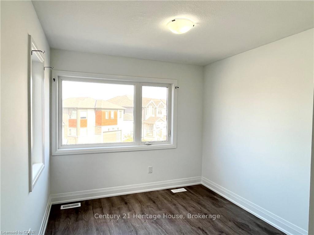 Photo 27 of 216 Histand Trail, Kitchener — HOMEH