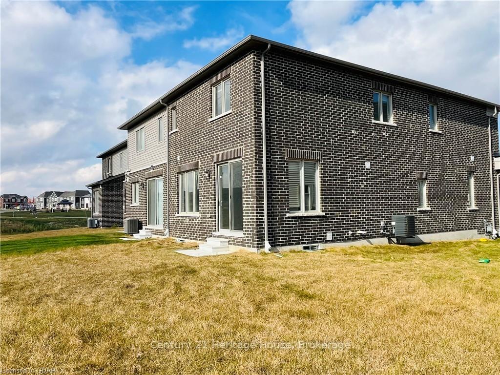 Photo 39 of 216 Histand Trail, Kitchener — HOMEH