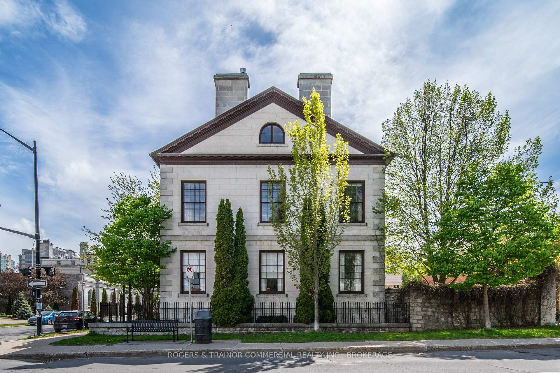 Photo 3 of 264 King Street E, Kingston, Central City East — HOMEH