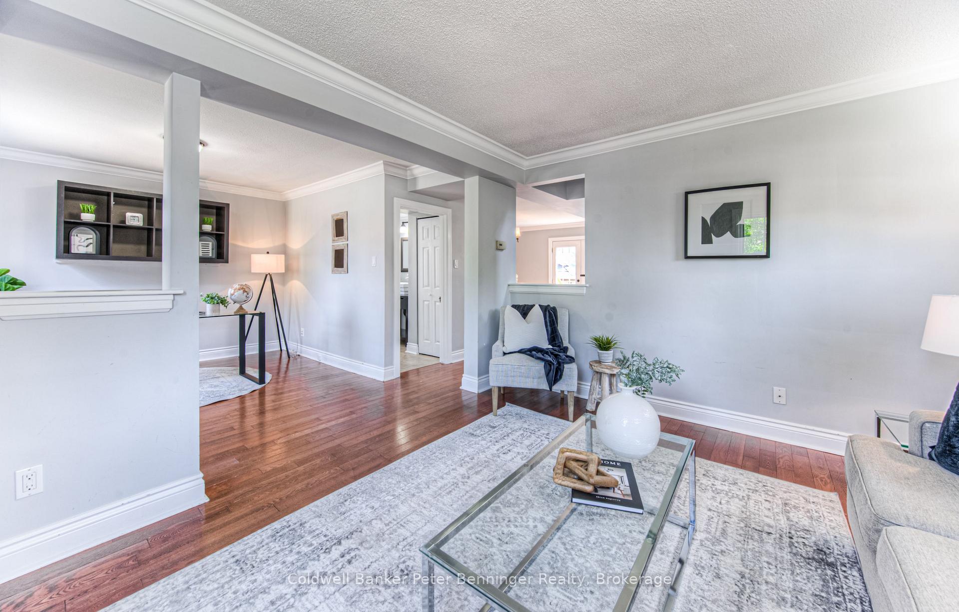 Photo 4 of 48 Ellis Avenue, Kitchener — HOMEH