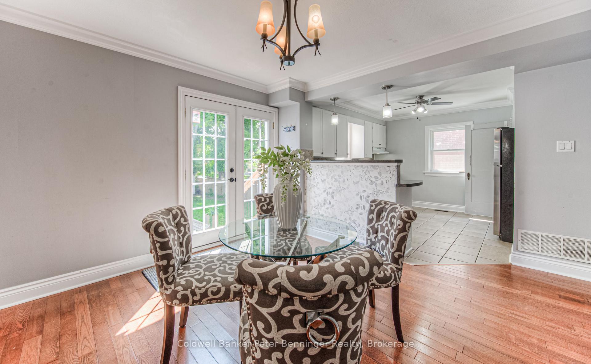 Photo 11 of 48 Ellis Avenue, Kitchener — HOMEH