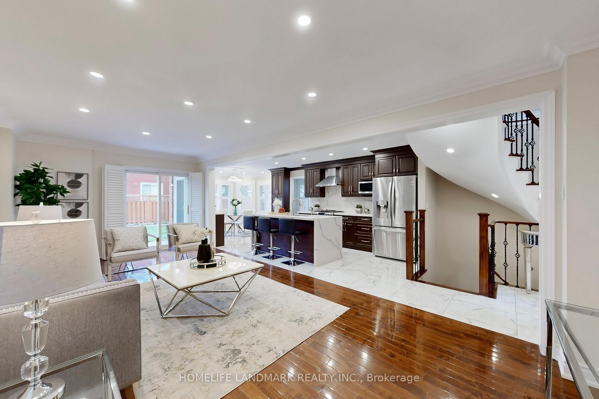Photo 6 of 5 Irenemount Crescent, Markham, Middlefield — HOMEH