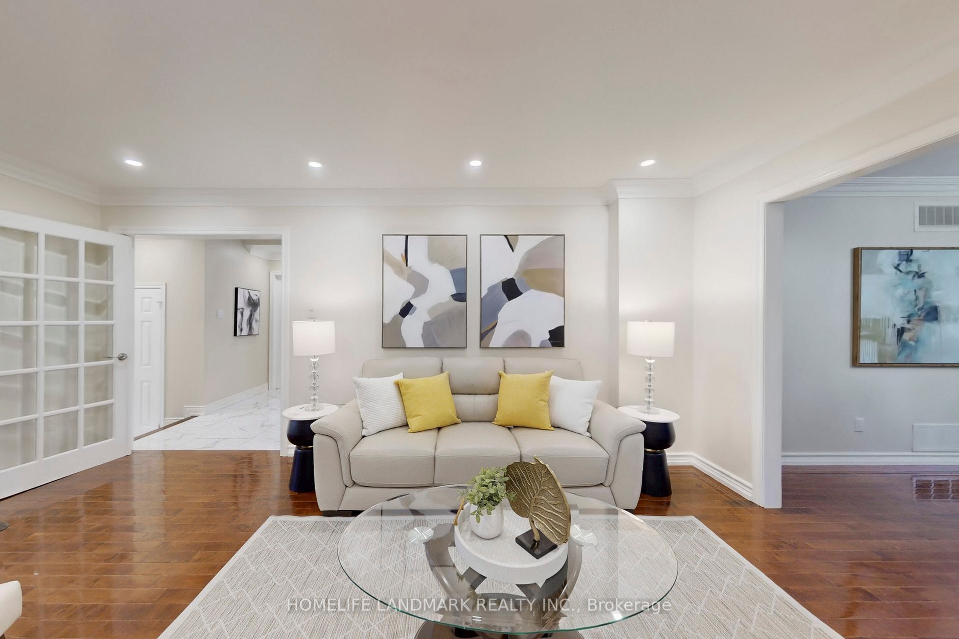 Photo 9 of 5 Irenemount Crescent, Markham, Middlefield — HOMEH